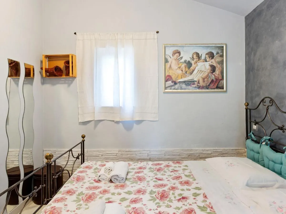 Belvilla By Oyo Al Meriggio Casa di Cio 0*,